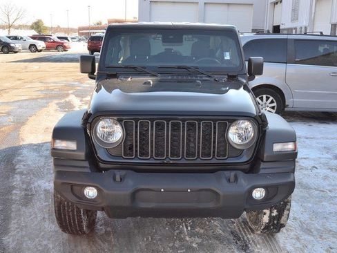 Used 2024 Jeep Wrangler Sport S image 3