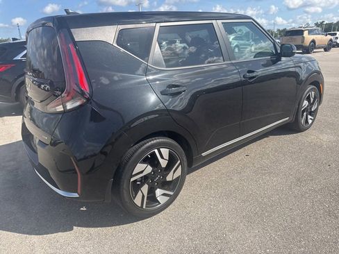 Certified 2023 Kia Soul GT-Line FWD image 6