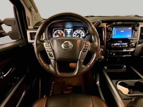Used 2016 Nissan Titan Platinum Reserve AWD/4WD image 6