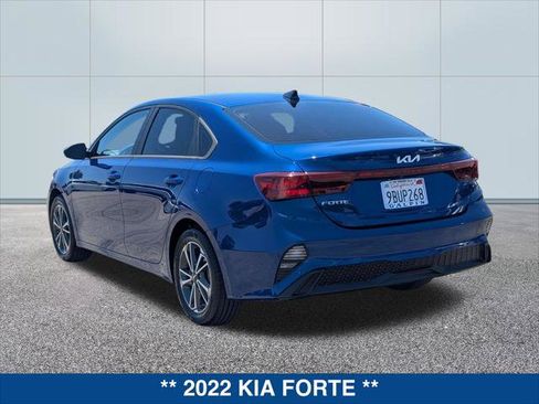 Used 2022 Kia Forte LXS FWD image 3