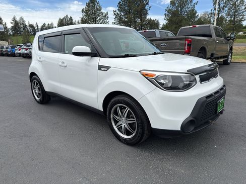 Used 2014 Kia Soul FWD image 20