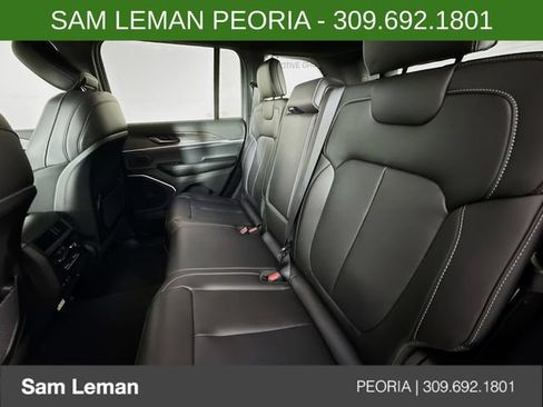 New 2026 Jeep Grand Cherokee Limited w/ Limited Altitude Package AWD/4WD image 25