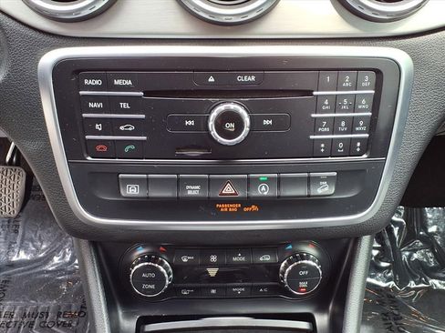 Used 2017 Mercedes-Benz GLA 250 4MATIC image 21