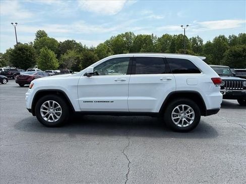 Used 2022 Jeep Grand Cherokee Laredo E RWD image 7