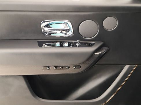 Used 2025 Rolls-Royce Cullinan Black Badge AWD/4WD image 21