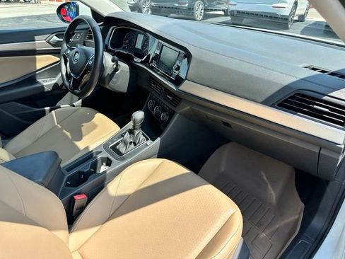 Used 2020 Volkswagen Jetta SE FWD image 24