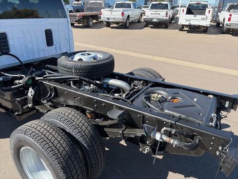 New 2026 GMC Sierra 3500 Pro w/ Convenience Package image 23