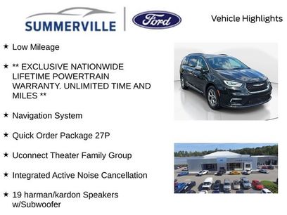 Used 2023 Chrysler Pacifica Limited w/ Uconnect Theater Family Group