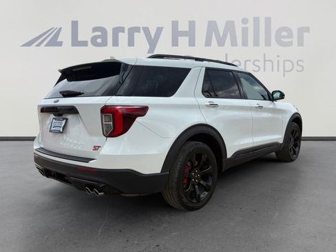 Certified 2023 Ford Explorer ST w/ Equipment Group 401A AWD/4WD image 5