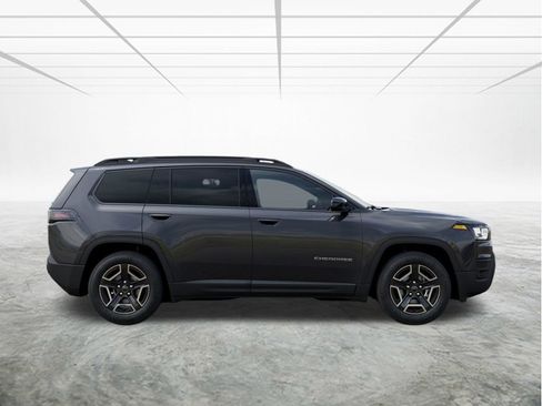 New 2026 Jeep Cherokee Laredo image 21