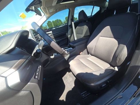 Used 2024 Nissan Altima 2.5 SV w/ SV Premium Package AWD/4WD image 20