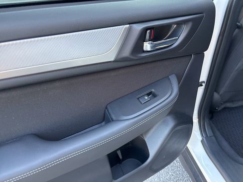 Used 2019 Subaru Outback 2.5i Premium w/ Popular Package #2 image 6