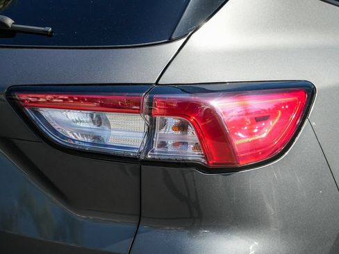 Used 2021 Ford Escape SE FWD image 7