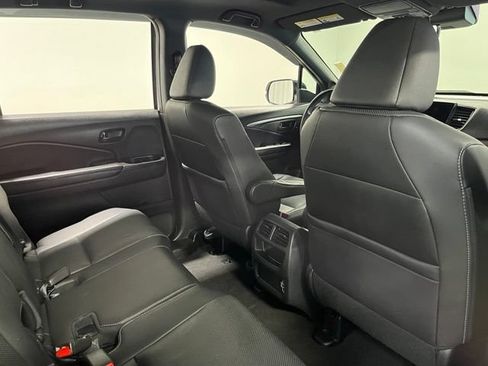 Used 2023 Honda Passport EX-L image 14