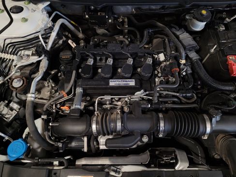 Used 2018 Honda Accord LX image 30