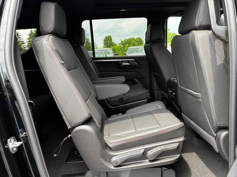 New 2026 Chevrolet Suburban RST w/ Comfort Package AWD/4WD image 25