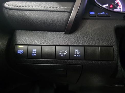 Used 2023 Toyota Camry SE w/ Convenience Package image 19