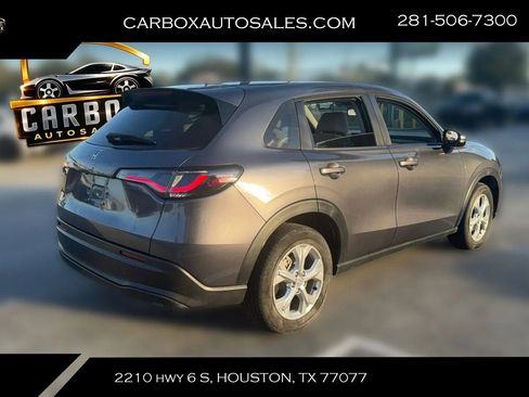 Used 2023 Honda HR-V LX image 6