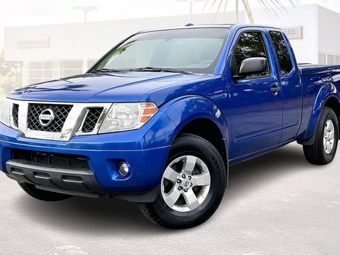 Used 2013 Nissan Frontier SV w/ SV Value Truck Pkg image 27