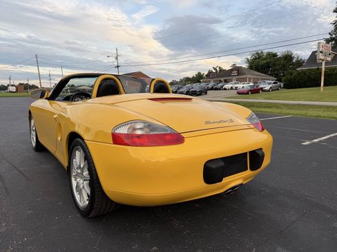 Used 2002 Porsche Boxster S RWD image 4