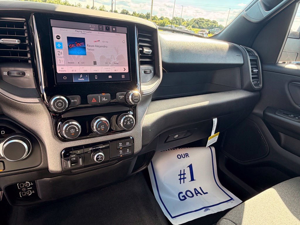 New 2026 RAM 1500 Express AWD/4WD image 29