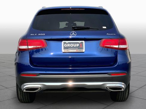 Used 2018 Mercedes-Benz GLC 300 4MATIC image 4