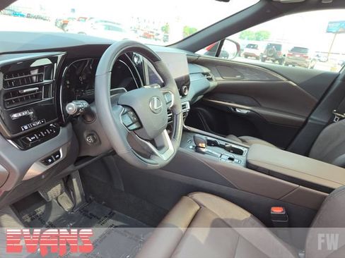 Used 2025 Lexus RX 350 w/ Convenience Package AWD/4WD image 21