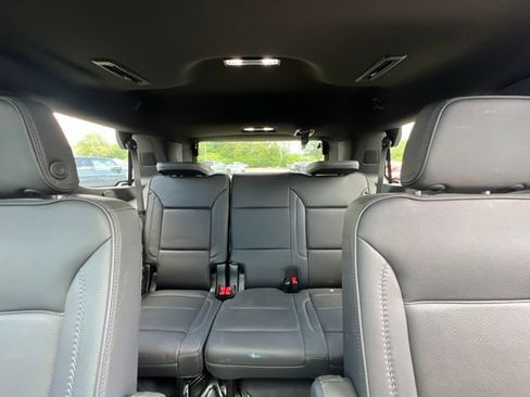 Used 2024 GMC Yukon Denali AWD/4WD image 19