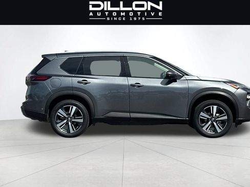 Used 2026 Nissan Rogue SL AWD/4WD image 3
