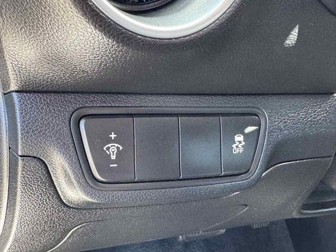 Used 2024 Kia Forte LXS FWD image 27