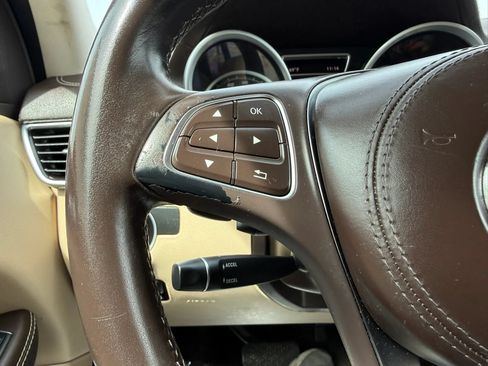 Used 2017 Mercedes-Benz GLS 450 4MATIC image 30