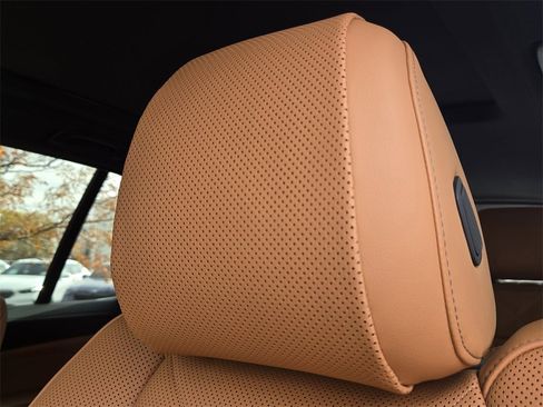 New 2026 BMW X5 xDrive50e w/ Premium Package image 17