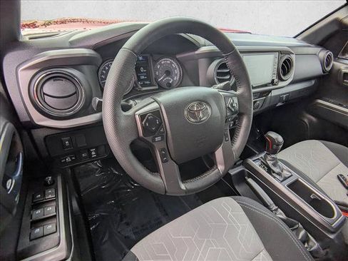 Used 2023 Toyota Tacoma TRD Off-Road AWD/4WD image 10