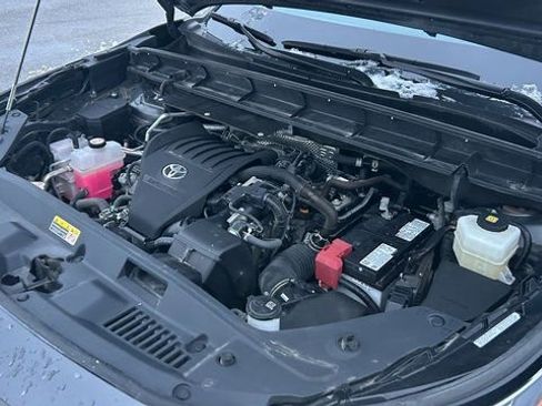 Used 2023 Toyota Highlander Limited image 63