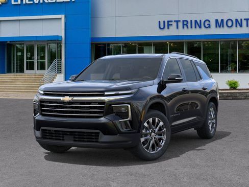New 2026 Chevrolet Traverse LT w/ Sun and Wheel Package AWD/4WD image 6