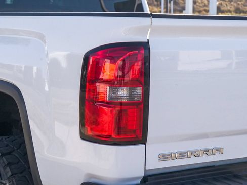 Used 2016 GMC Sierra 2500 SLE w/ SLE Preferred Package AWD/4WD image 10