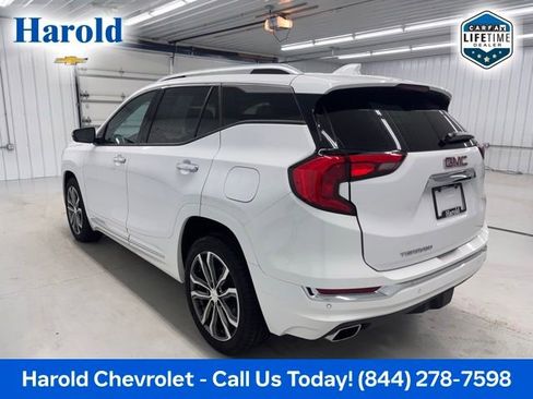 Used 2019 GMC Terrain Denali w/ Comfort Package FWD image 4