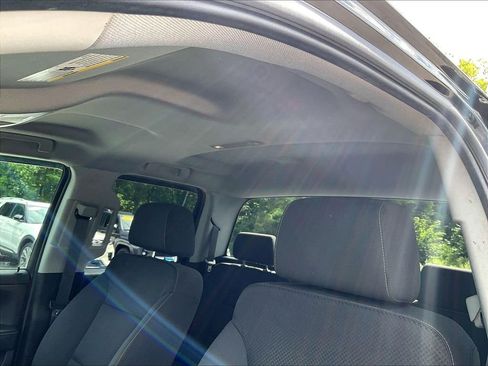 Used 2018 Chevrolet Silverado 1500 LT w/ All Star Edition AWD/4WD image 7