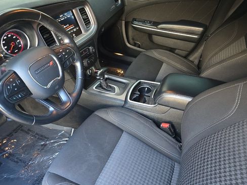 Used 2023 Dodge Charger SXT RWD image 10