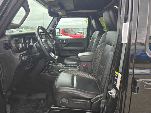 Used 2021 Jeep Wrangler Unlimited Sahara AWD/4WD image 9