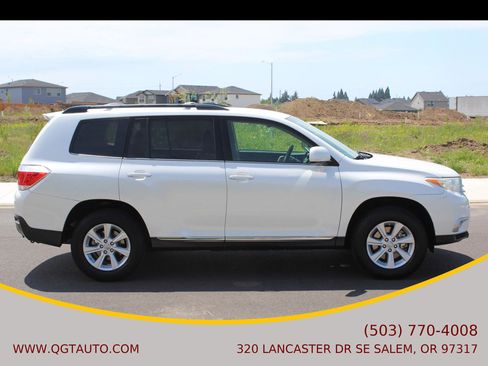 Used 2011 Toyota Highlander 2WD w/ Tech Pkg image 6