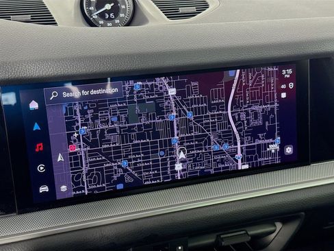 Used 2024 Porsche Cayenne Coupe image 16