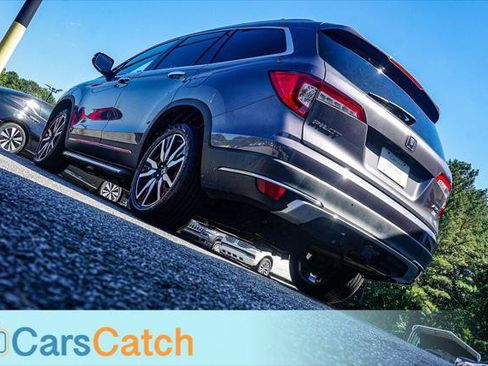 Used 2021 Honda Pilot Touring image 5