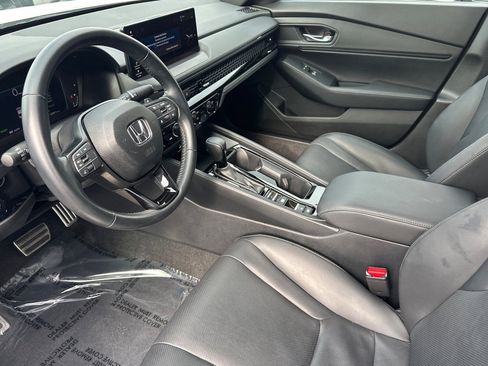 Used 2024 Honda Accord Sport image 9