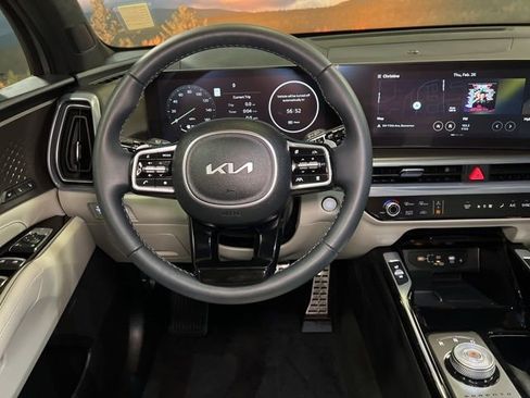 Used 2025 Kia Sorento SX Prestige image 70