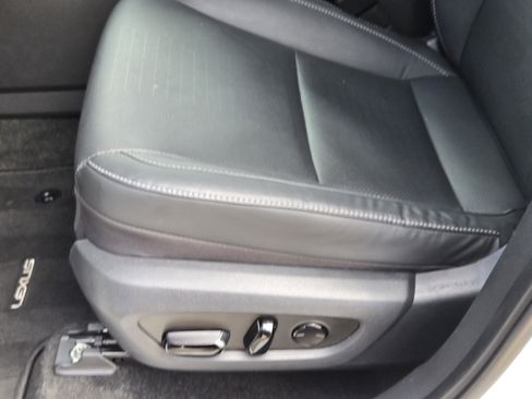 Used 2026 Lexus TX 350 AWD w/ Technology Package image 16
