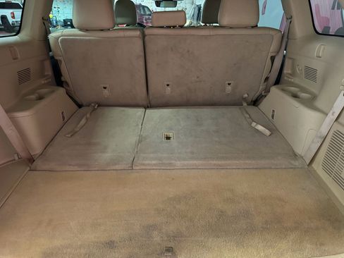 Used 2019 Toyota Highlander XLE image 24