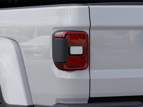 New 2026 Jeep Gladiator Rubicon w/ Safety Group image 10
