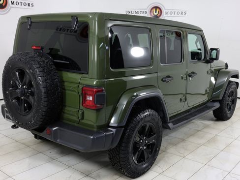 Used 2021 Jeep Wrangler Unlimited Sahara image 3