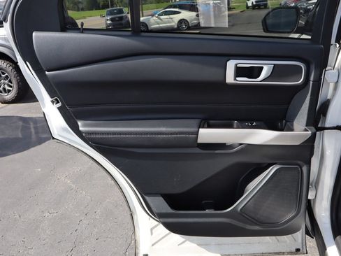 Used 2023 Ford Explorer XLT w/ Equipment Group 202A AWD/4WD image 26